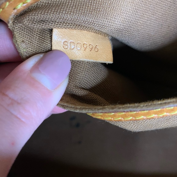 Authentic Louis Vuitton Alma Bag Monogram Brown - Picture 2 of 16